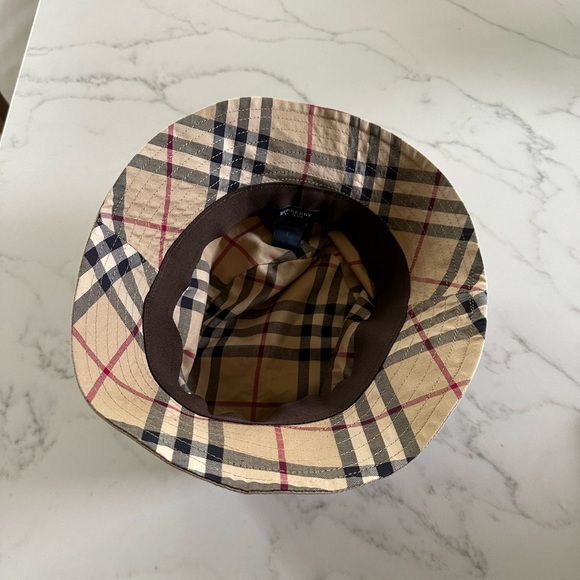 Burberry Bucket Hat - Picture 3 of 4